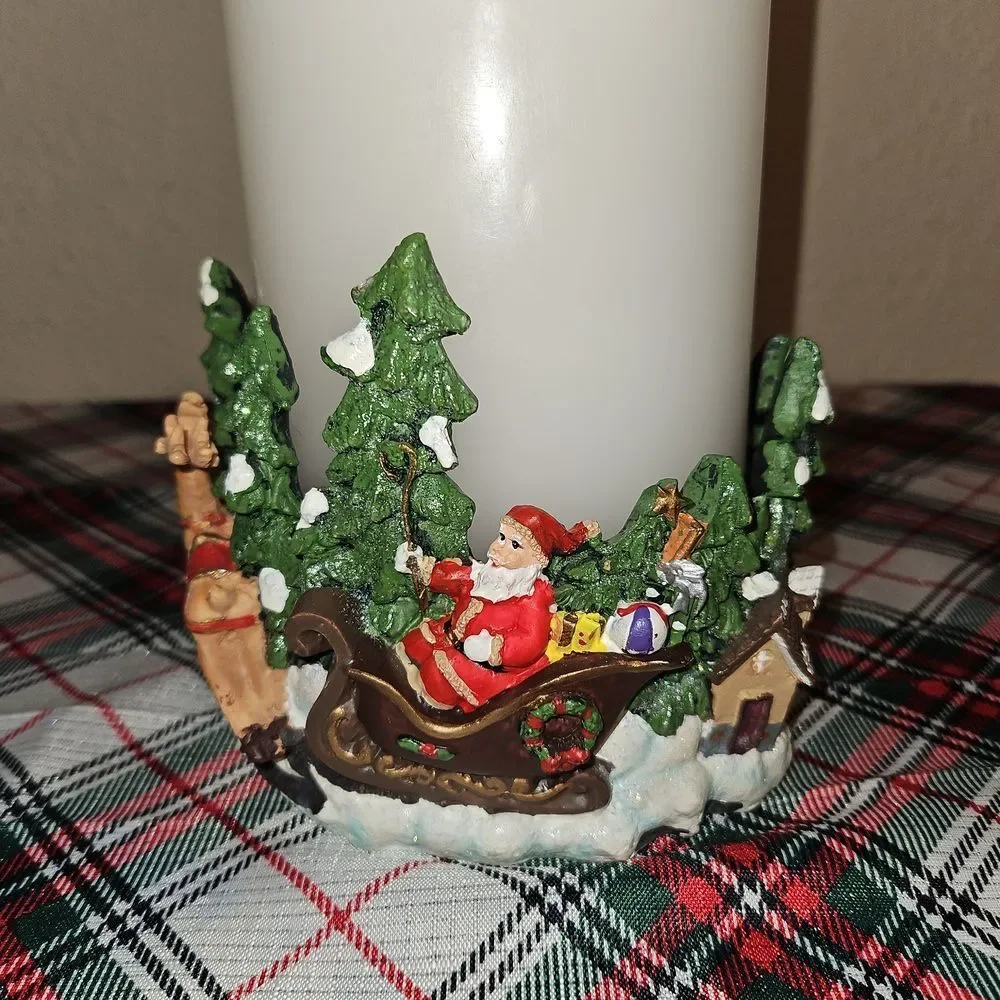 Christmas Themed Candle Holder with Scented Hurricane Lamp Candle